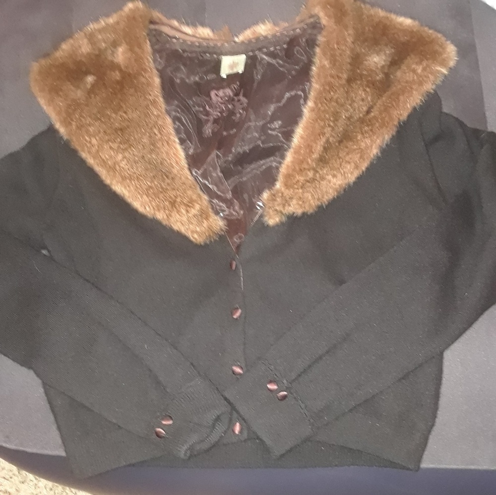 Ladies/Teen Sweater